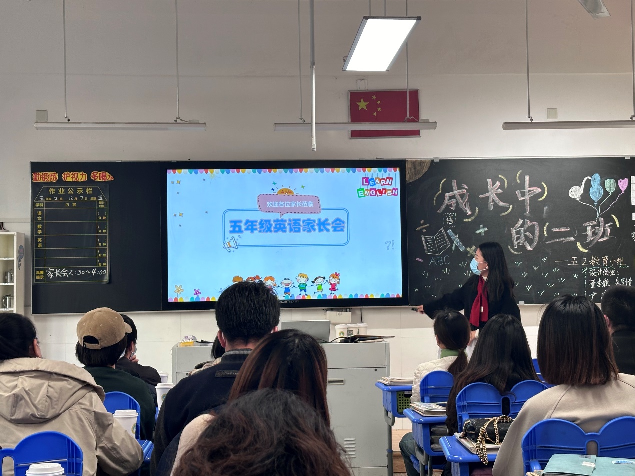 愈团结，愈优秀_html_234ac282.jpg