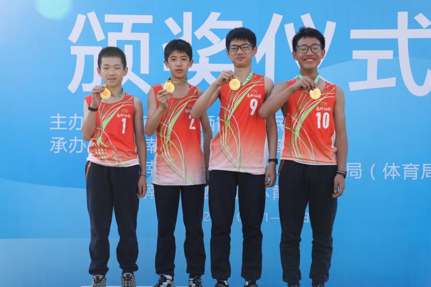 喜报】——2023年栖霞区中小学田径运动会报道_html_me6468ff.jpg