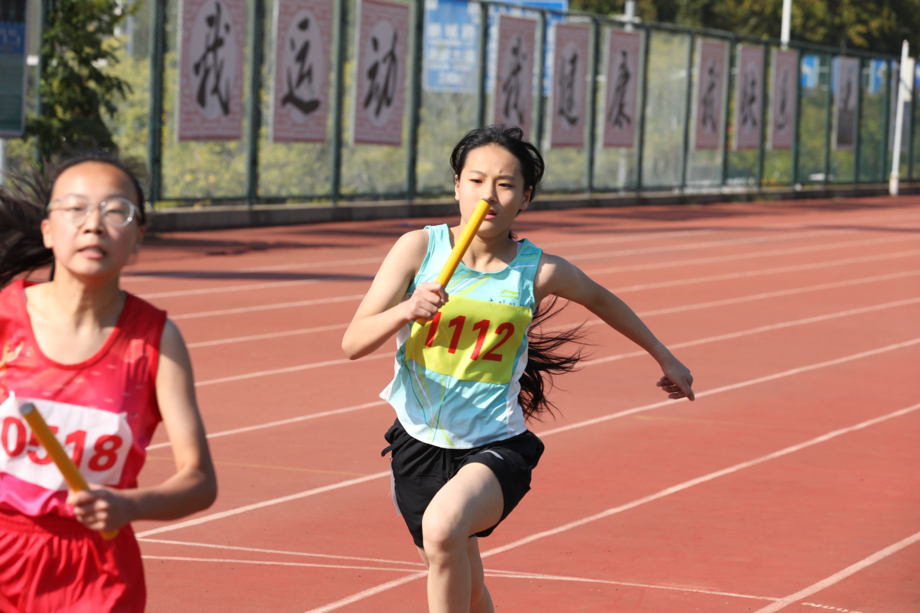 喜报】——2023年栖霞区中小学田径运动会报道_html_m2fea069d.png