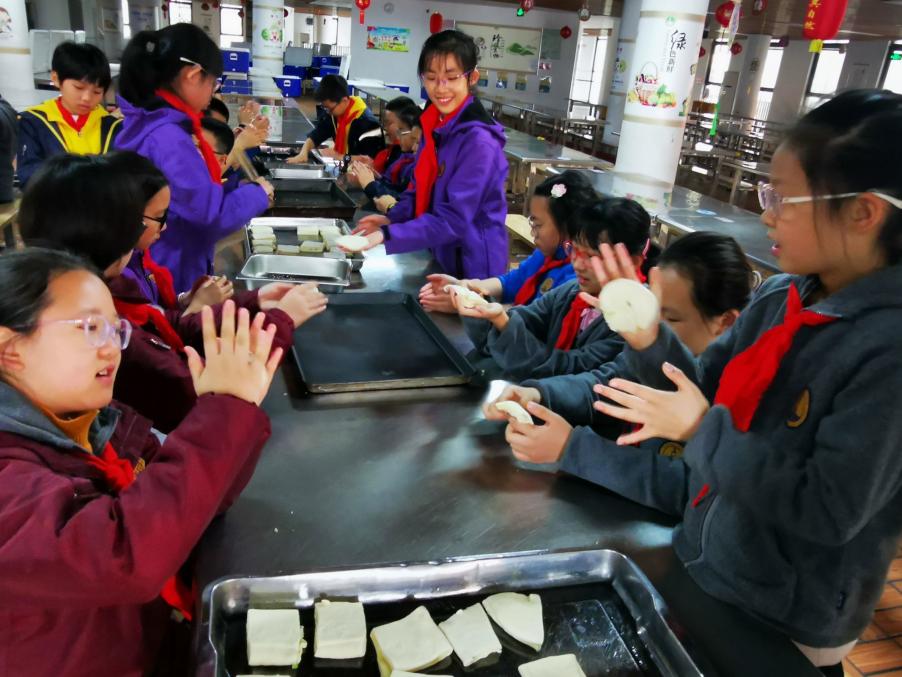美好“食”光——四（4）班劳动实践_html_42c9d429.jpg