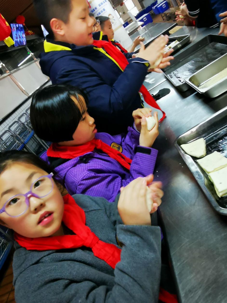 美好“食”光——四（4）班劳动实践_html_m5e0bb502.jpg