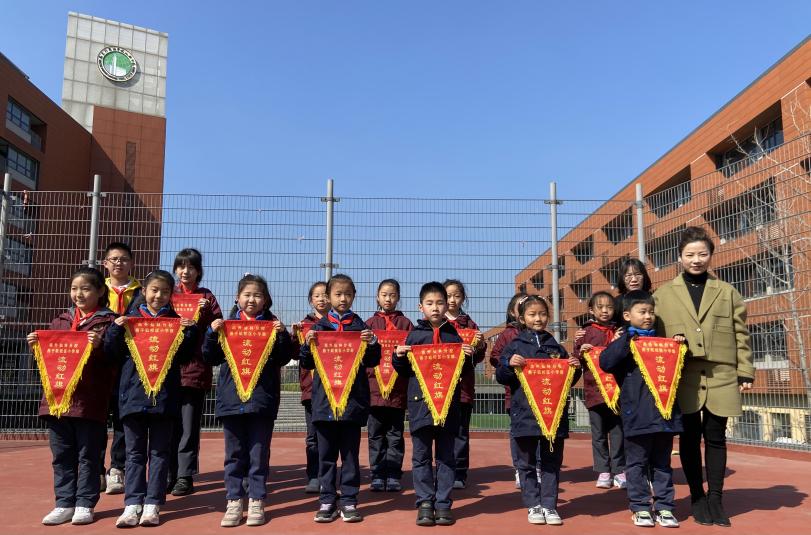 升旗仪式推文(1)_html_m635f4a47.jpg