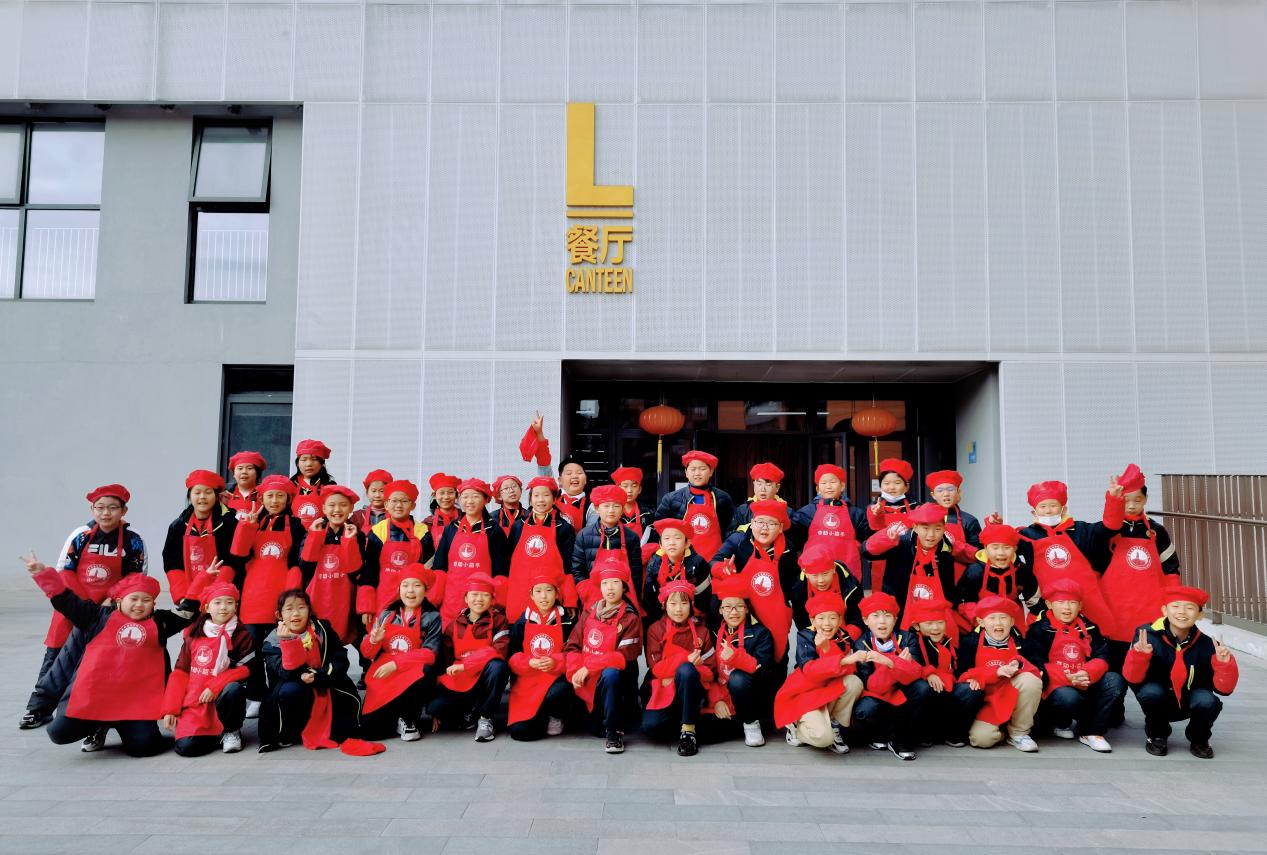 2_【德育】劳动体验周，收获成长与快乐(1)_html_5e49f959.jpg