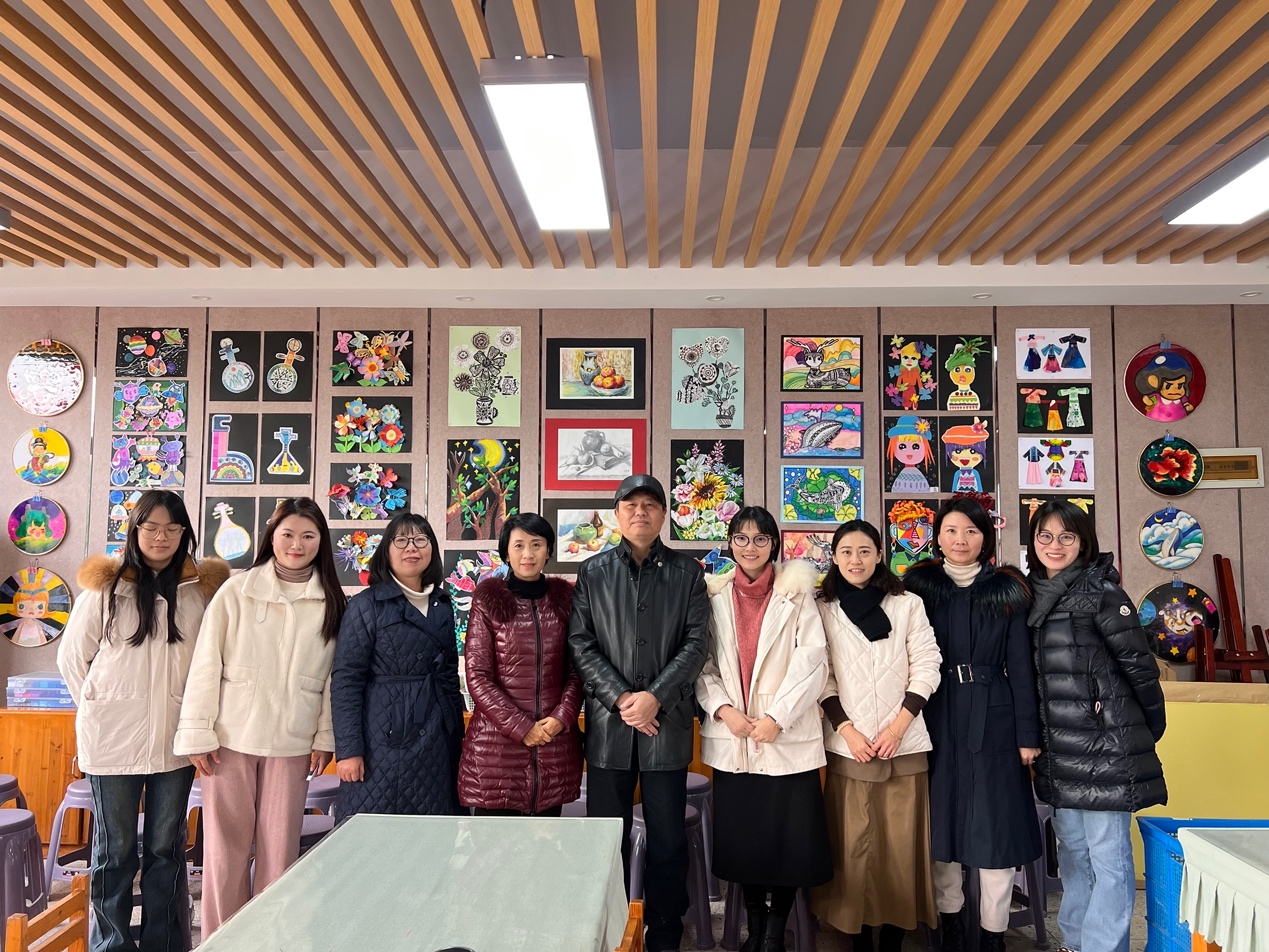 1_11月30日教研活动报道(3)(1)_html_m1cb69853.jpg