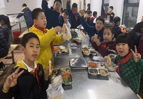 1_升旗推文_html_697b4f39.jpg