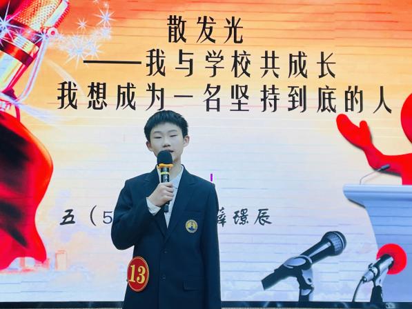 南外仙林分校燕子矶校区第五届演讲节新闻报道(1)_html_m6cfa3dda.jpg