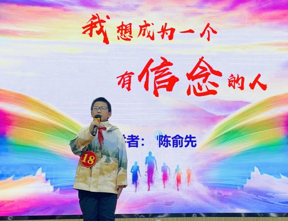 南外仙林分校燕子矶校区第五届演讲节新闻报道(1)_html_m3aa2d64e.jpg