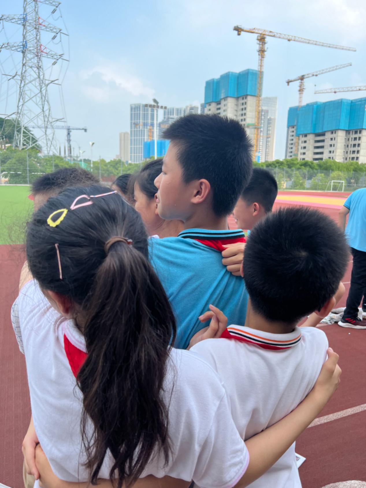 通讯稿1_html_7c0a0b15.jpg