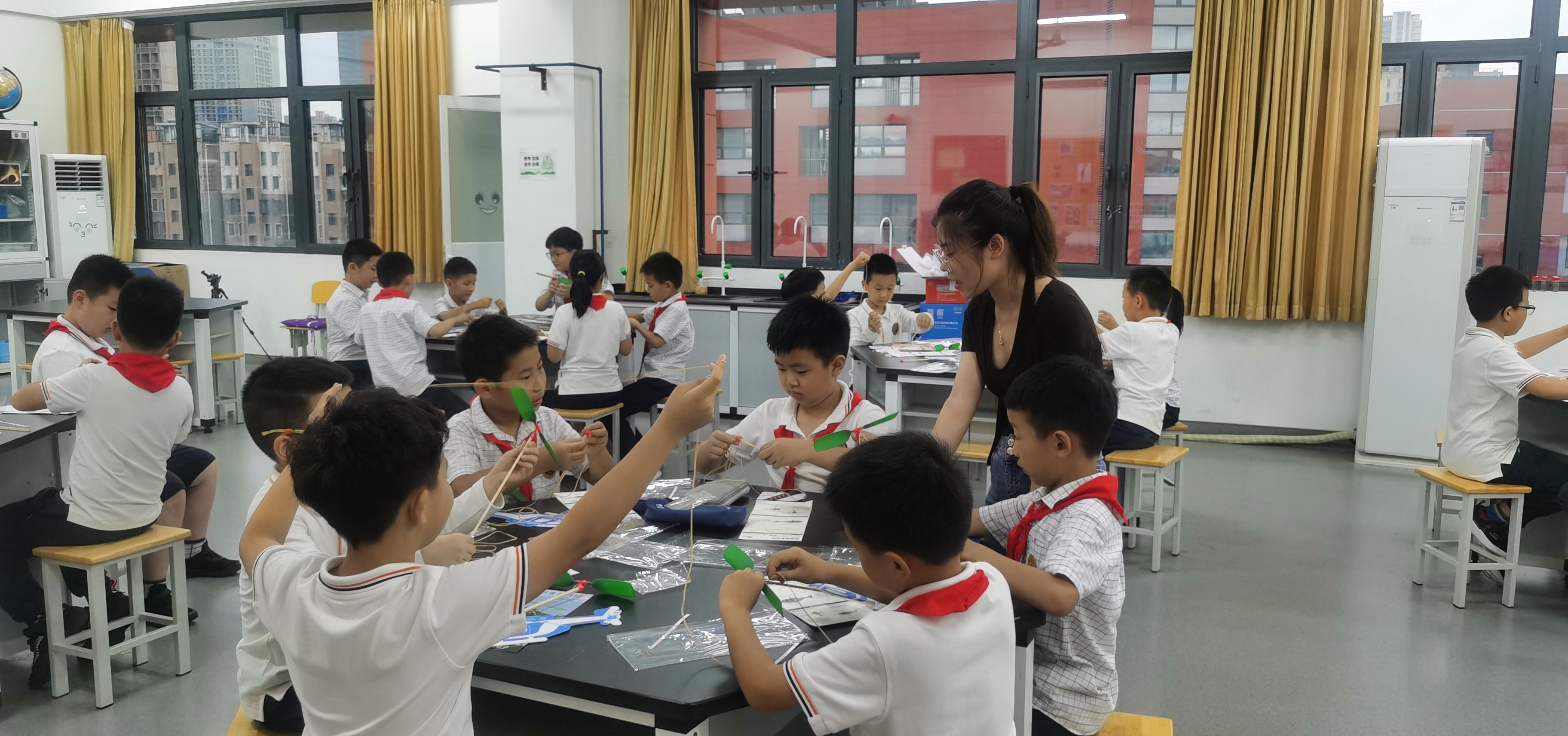 开学社团活动开展23.9_html_m767f4907.jpg