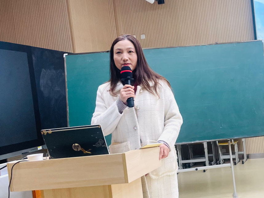 专家引领促成长 教师乐学寻突破_html_m5a05f438.png