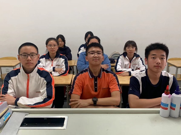 【八2】做好班级的“领头雁”_html_m2443f513.jpg