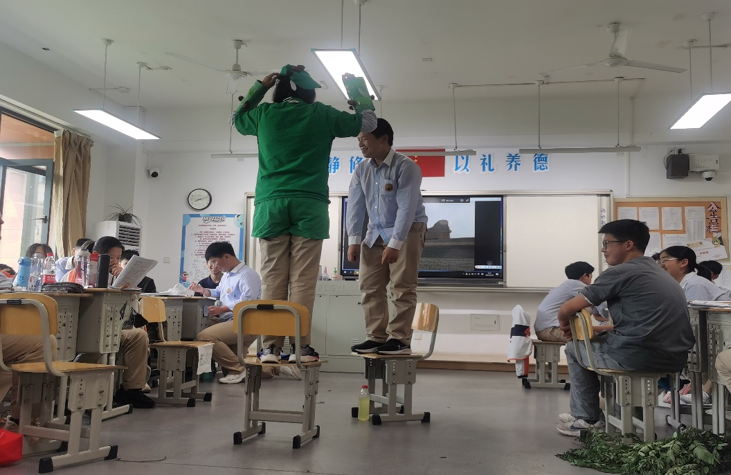 八（4）新闻稿9_html_m51140ed6.jpg