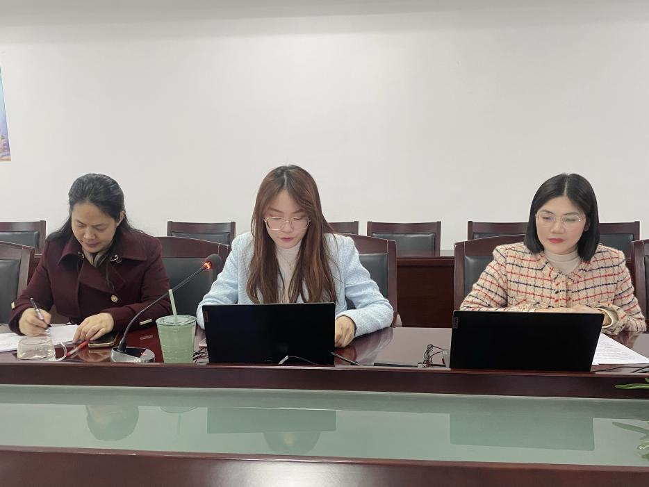 “小团体”——班级管理的“七寸之地”(1)(1)(1)_html_m410d877c.jpg