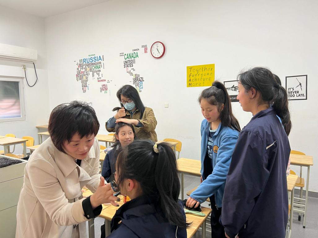 【八5】记第五届外语节_html_m6c317a5b.jpg