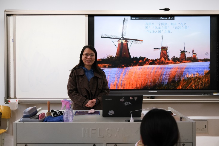 【八2】“郁”见花开，一路前行_html_m7dce7ce2.jpg
