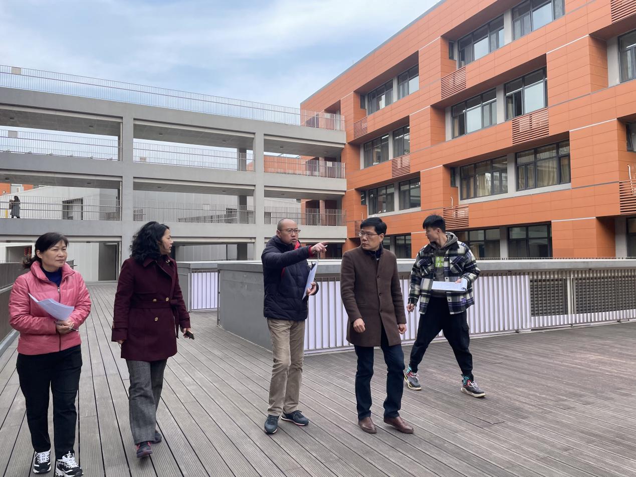 筑牢安全防线 创建平安校园_html_m115279ca.jpg