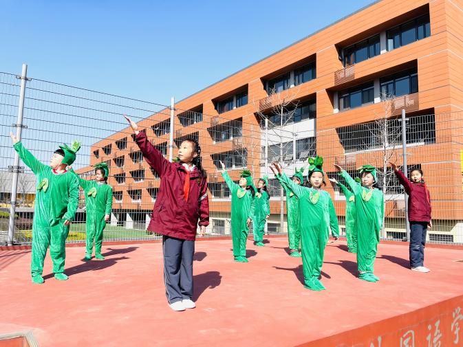升旗仪式推文(1)_html_16b0e4b7.jpg