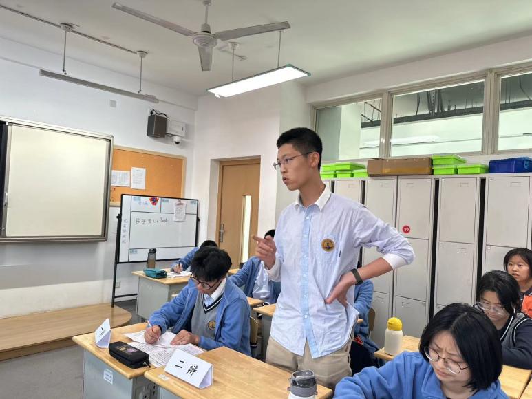 九1  辩论赛通讯稿_html_m7de52870.jpg